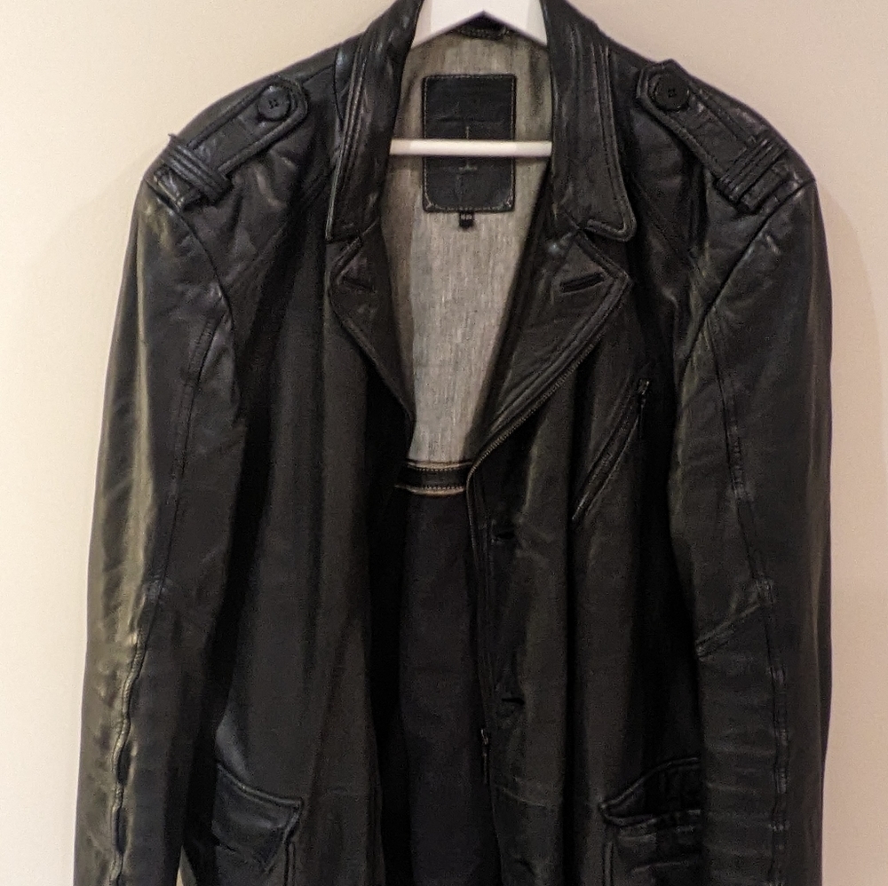 Leather jacket - Picture 3 of 3